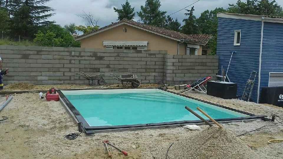 CONSTRUCTION PISCINE EN MACONNERIE MERIGNAC