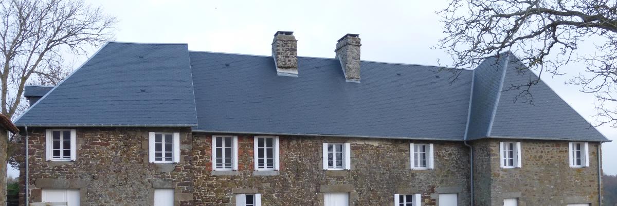 Pose de couverture en ardoise