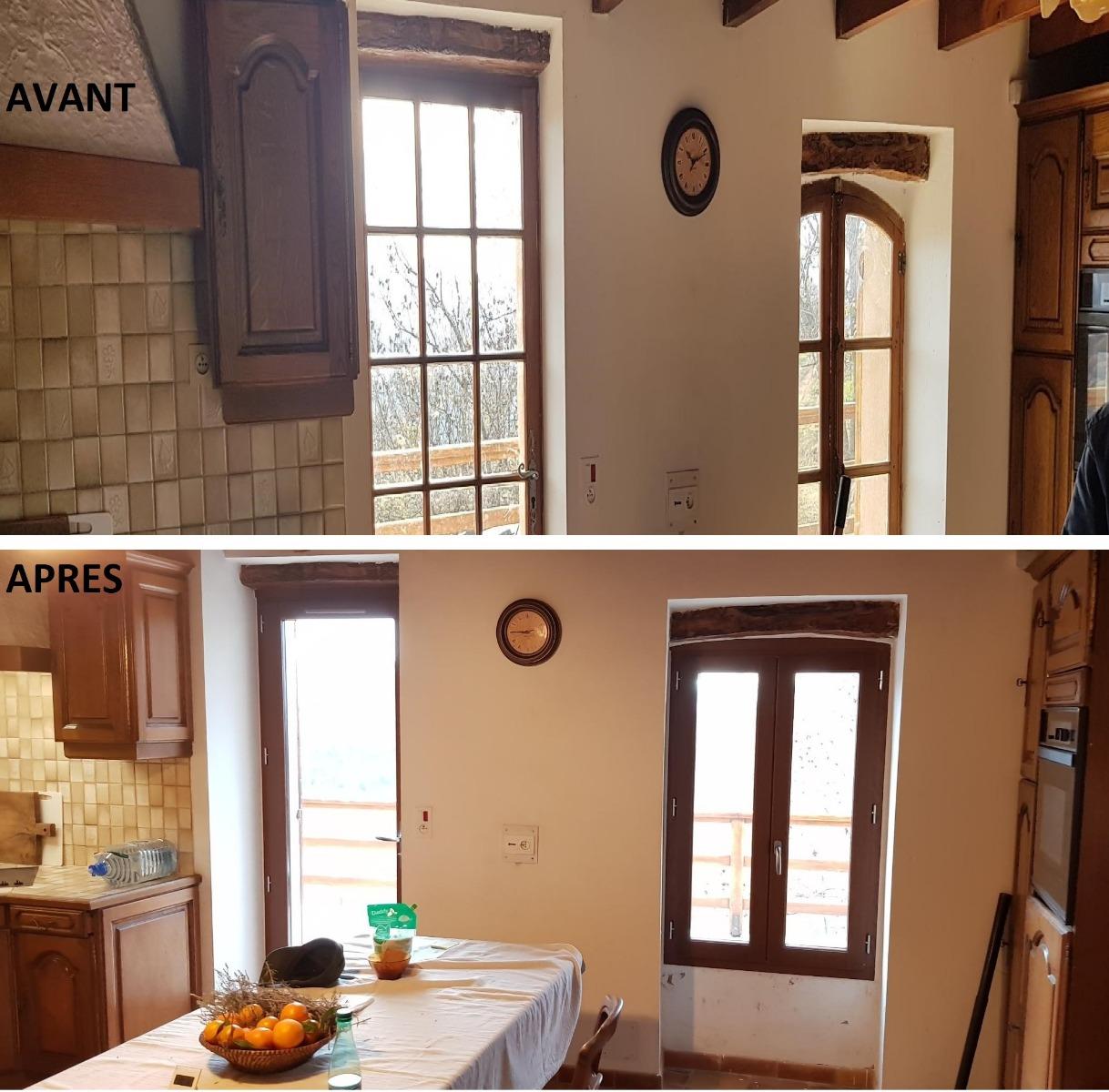 Fenêtres et portes-fenêtres en chêne dans chalet de montagne