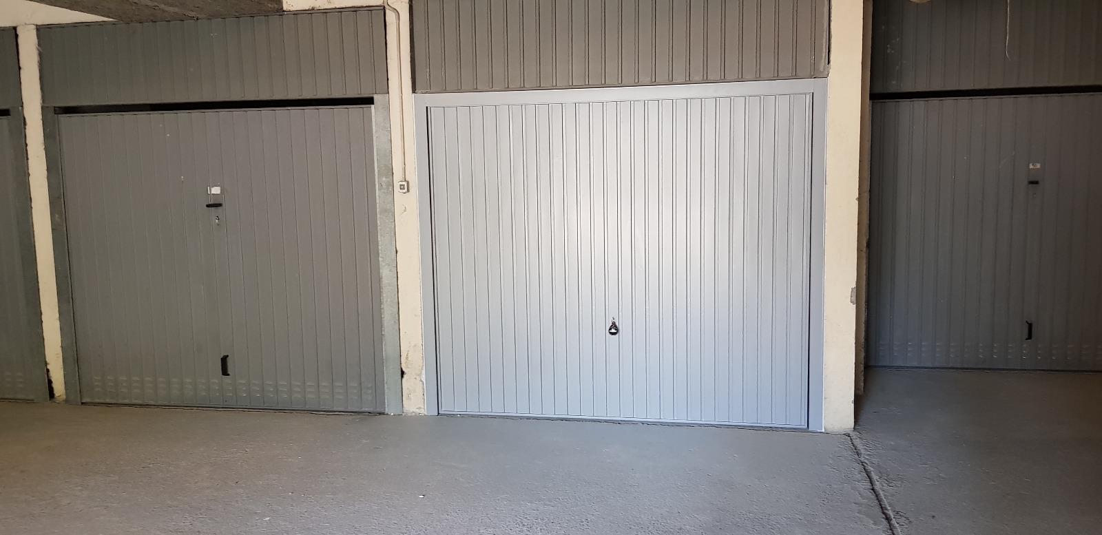 Porte de garage basculante HORMANN