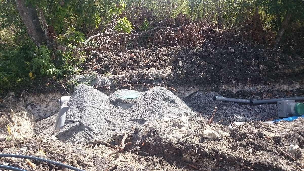 Karaib'Charpente : Installation de fosse septique + drain