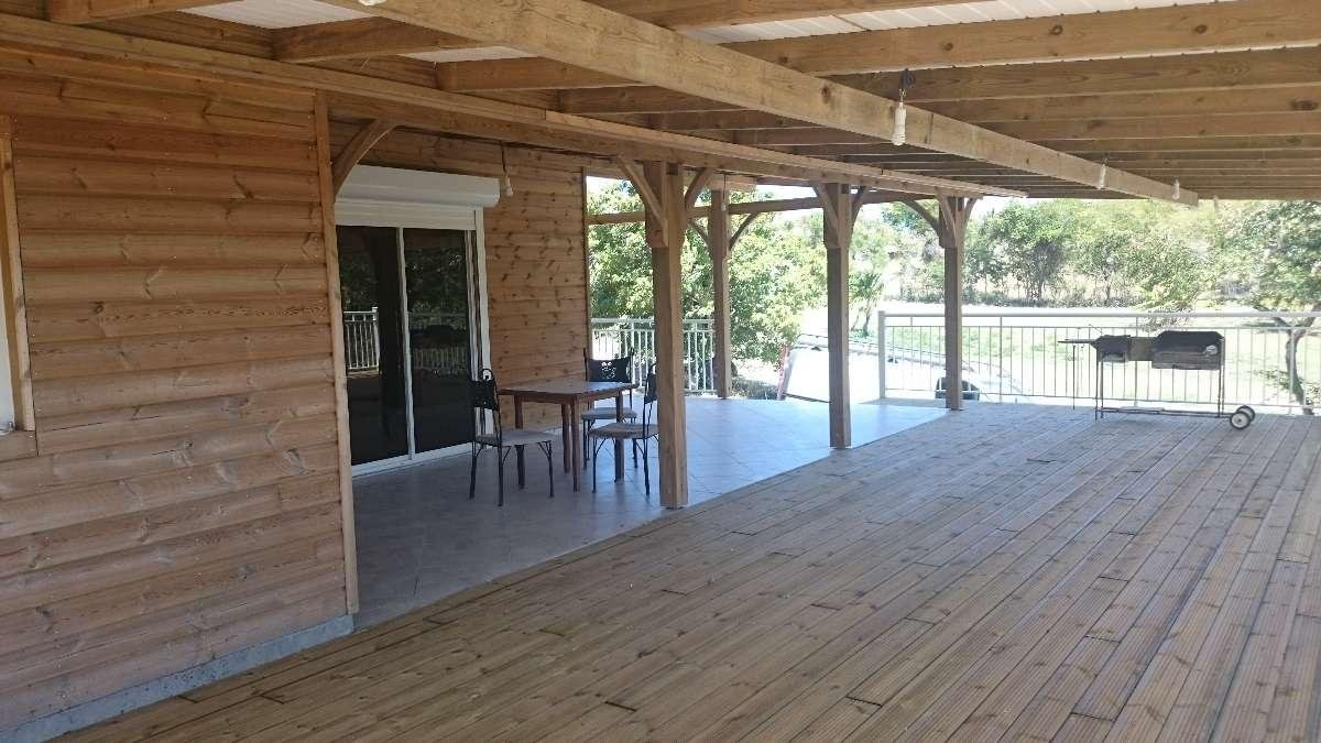 Maison avec terrasse sur pilotis à Saint Louis / son intérieur