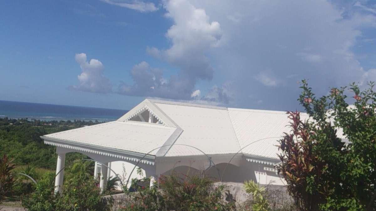 Rénovation de toiture à Grand Bourg