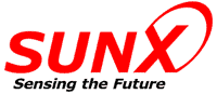 El logotipo de Sunx es rojo y blanco y dice 