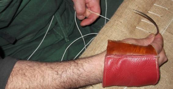 Christophe Autin - Tapissier, coutures d'un siège