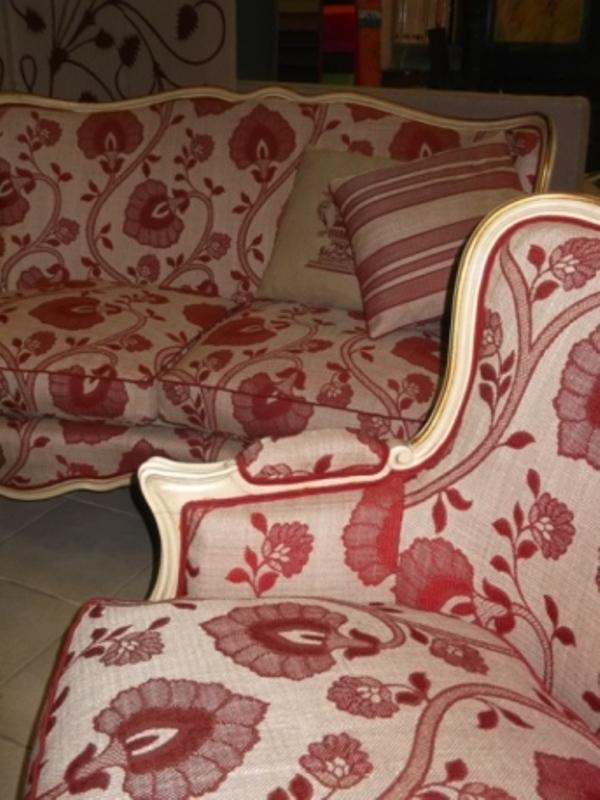 SALON À COUSSINS 19eme - TISSU EDMOND PETIT - vue du canapé et du fauteuil