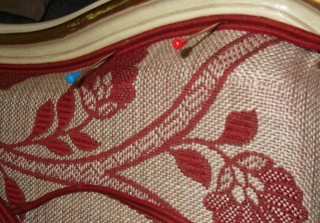 POSE DU PASSEPOIL -SALON À COUSSINS - 19EME