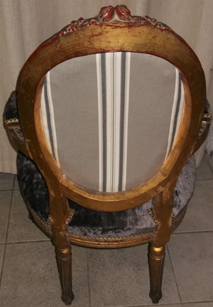 FAUTEUIL DE DOS- CRPHOTO-CHRISTOPHE AUTIN-L'ATELIER