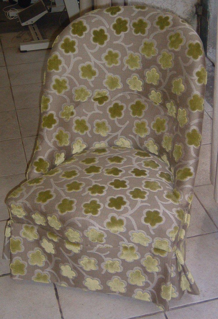 FAUTEUIL CRAPAUD- Crin, ressorts et clous - motifs à fleurs