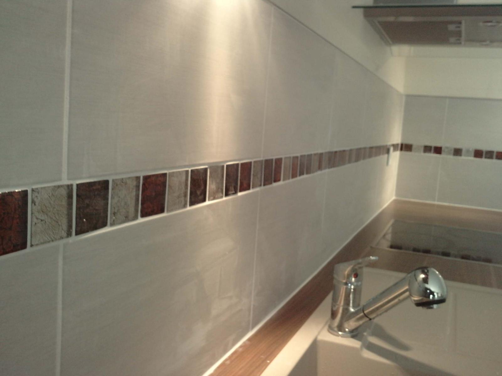 Carrelage cuisine avec frise 