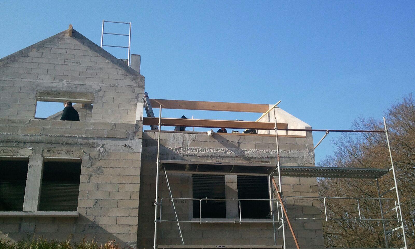 Couverture en neuf à Paris