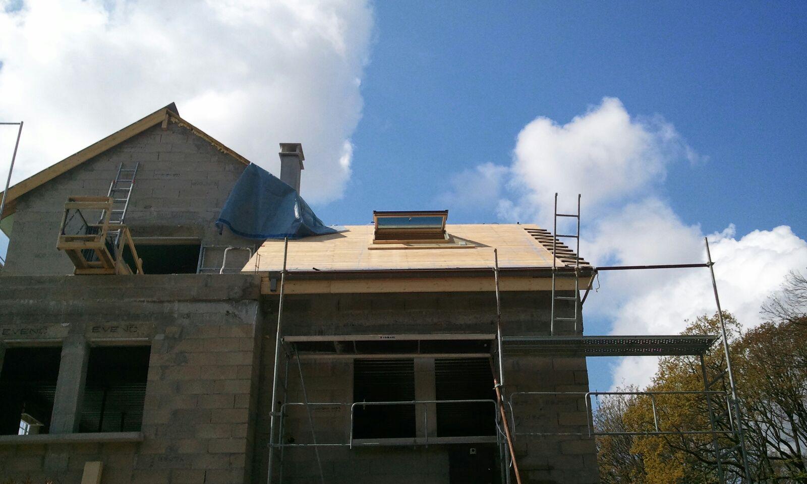 Pose de tuiles à Courbevoie