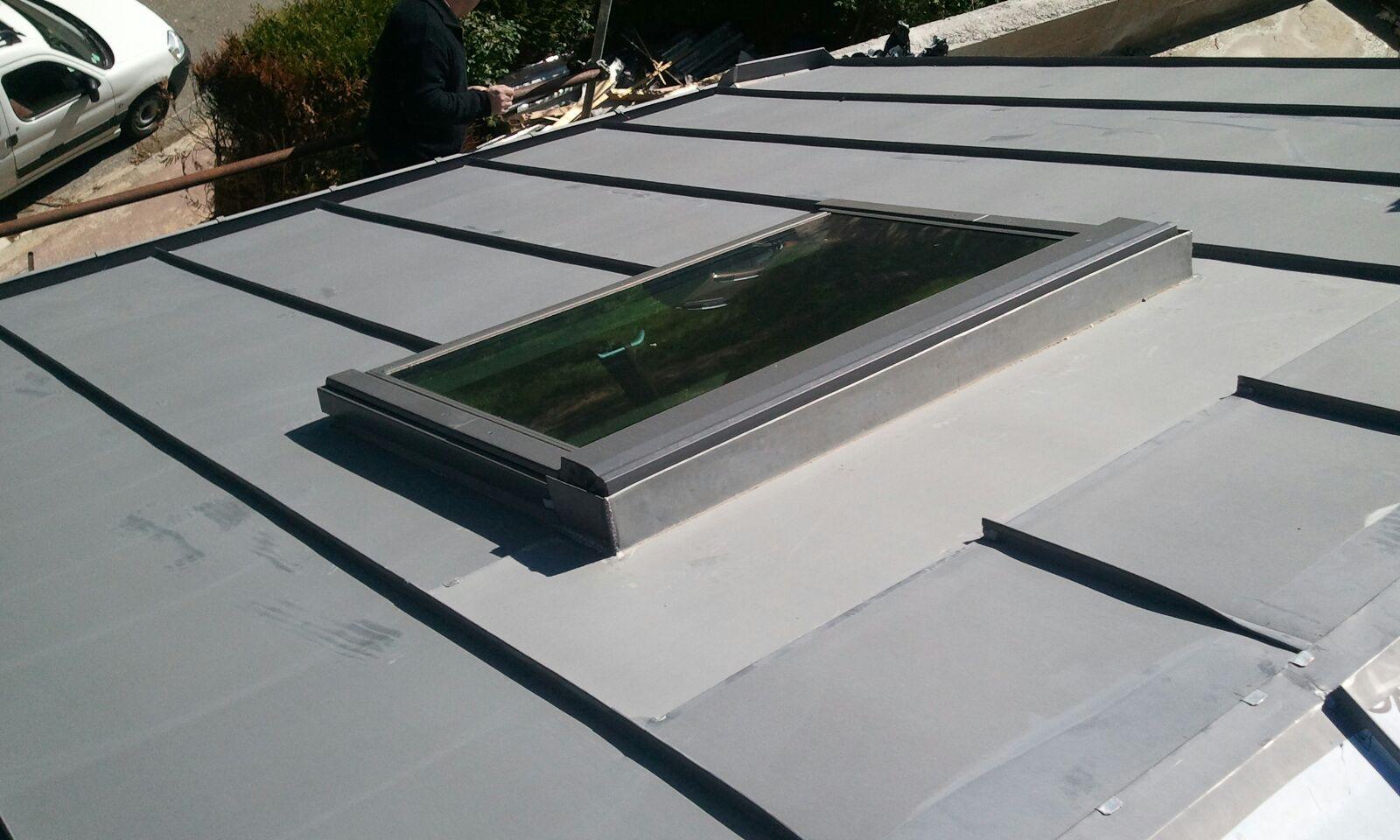 Lucarne à Courbevoie