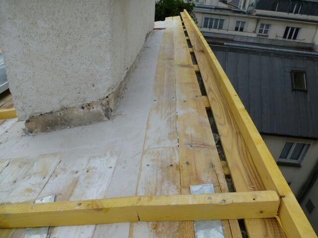 Charpente traditionnelle en bois à Courbevoie