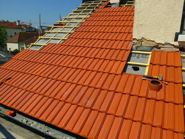 Pose de tuiles plates dans l'Essonne