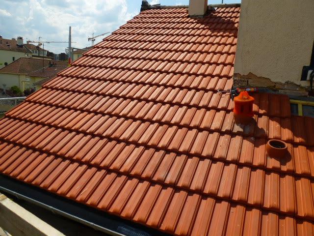 Couverture en tuile plate dans l'Essonne