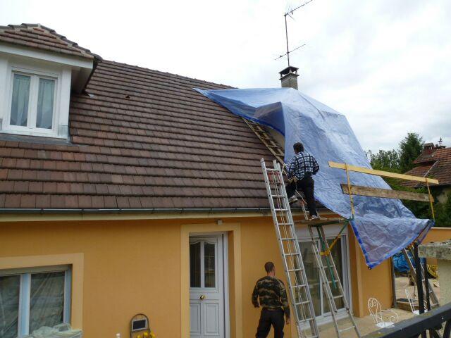 Réparation de tuiles à Paris