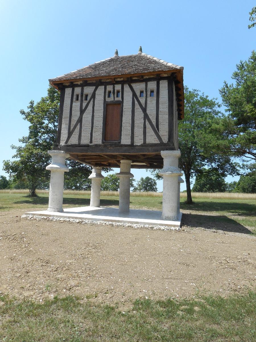 Restauration d'un Pigeonnier (2)