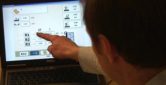 DIMAB-Ecquevilly - Machine commande numérique - Equipe professionnel