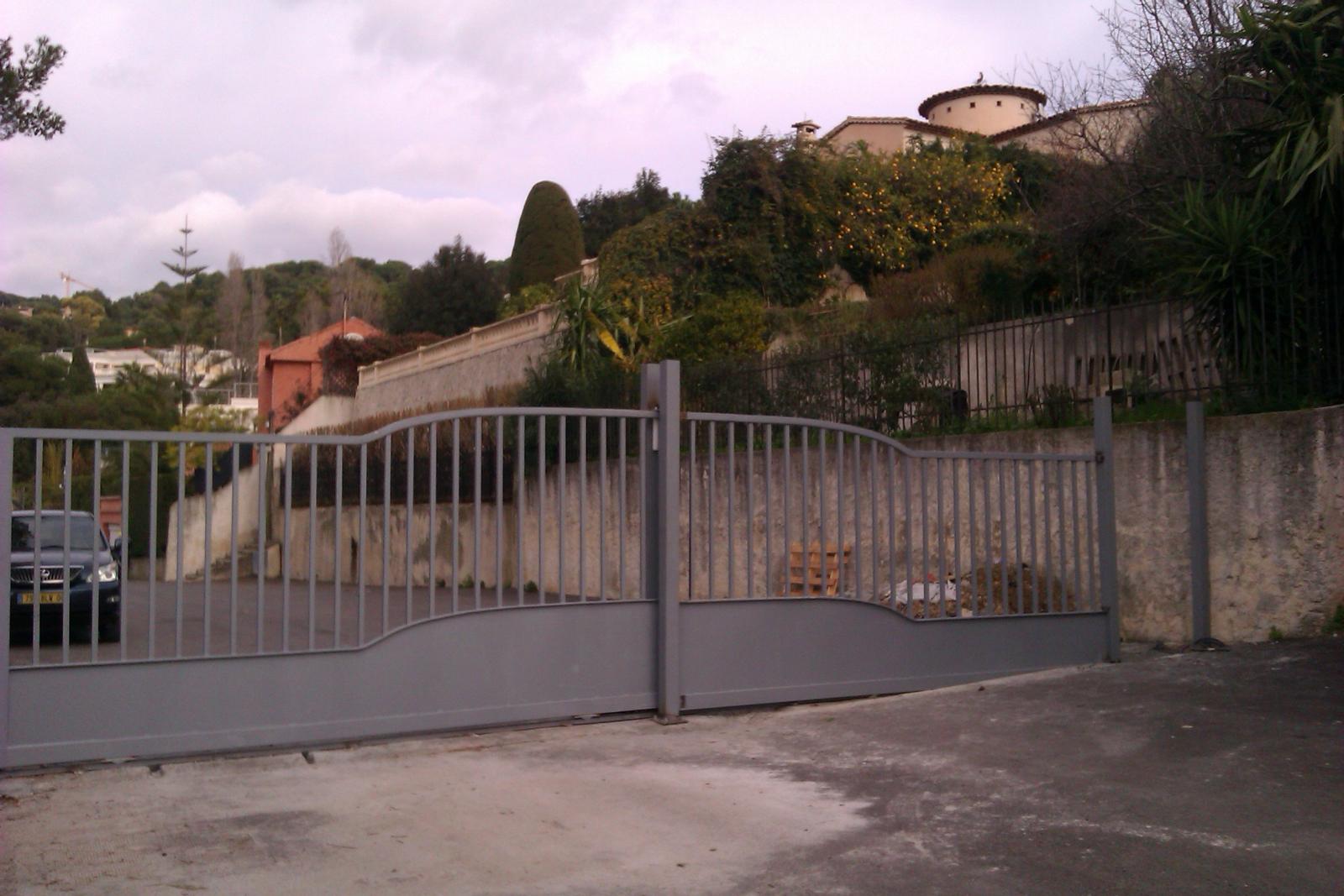 Portail coulissant motorisé