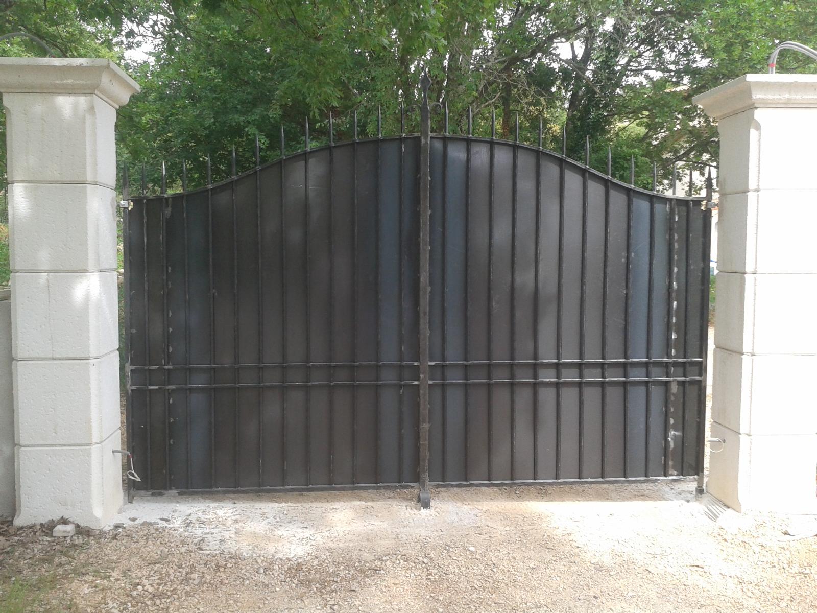 Portail en fer martelé opaque- - DBM Métal