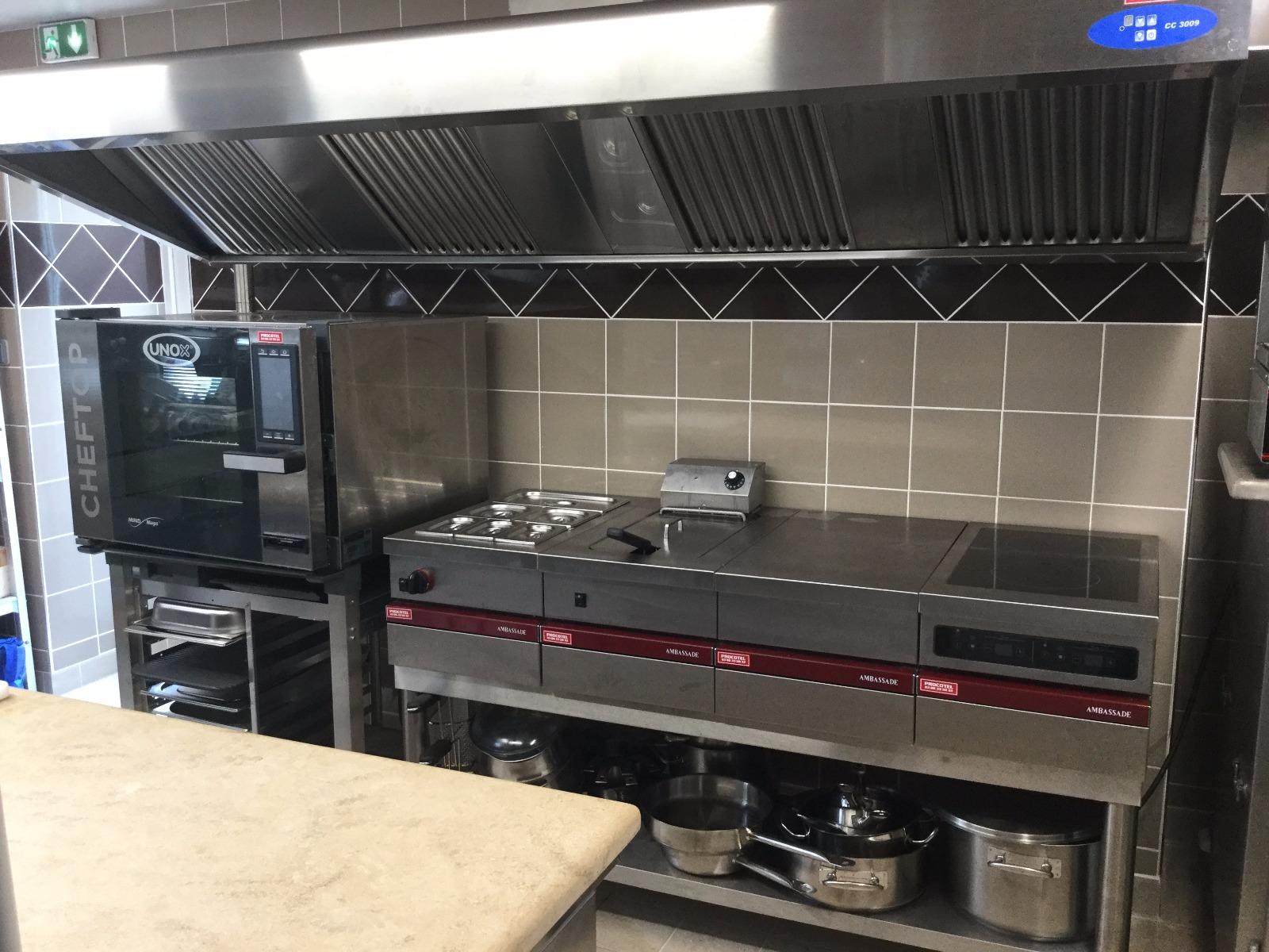 Installation cuisine complète CHEZ BOB à Pousseaux