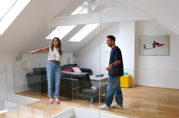 Two Houst team members checking a home before a stay