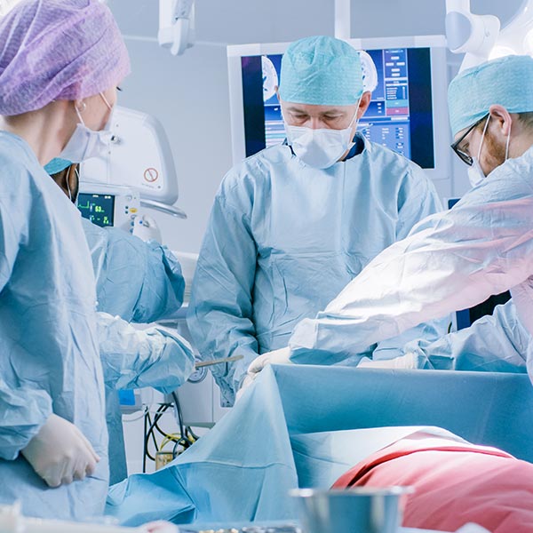 ניתוחי מוח ועמוד שידרה