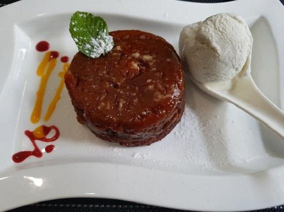 Tatin à la papaye confite  et sa glace vanille