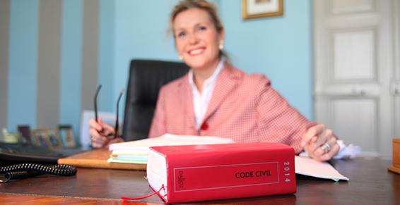 SCP Coulomb Divisia Chiarini : Maître Véronique CHIARINI - Avocats à Nimes - Droit des assurances