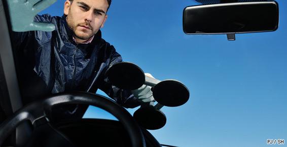 Garage Moretto Dayon est agréé pour plusieurs assurances à Léognan