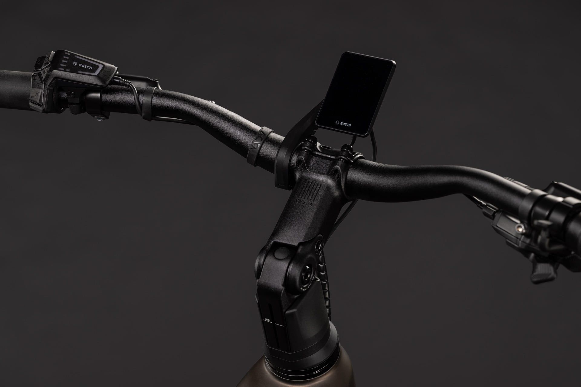 Cube Touring Hybrid PRO 800 brons