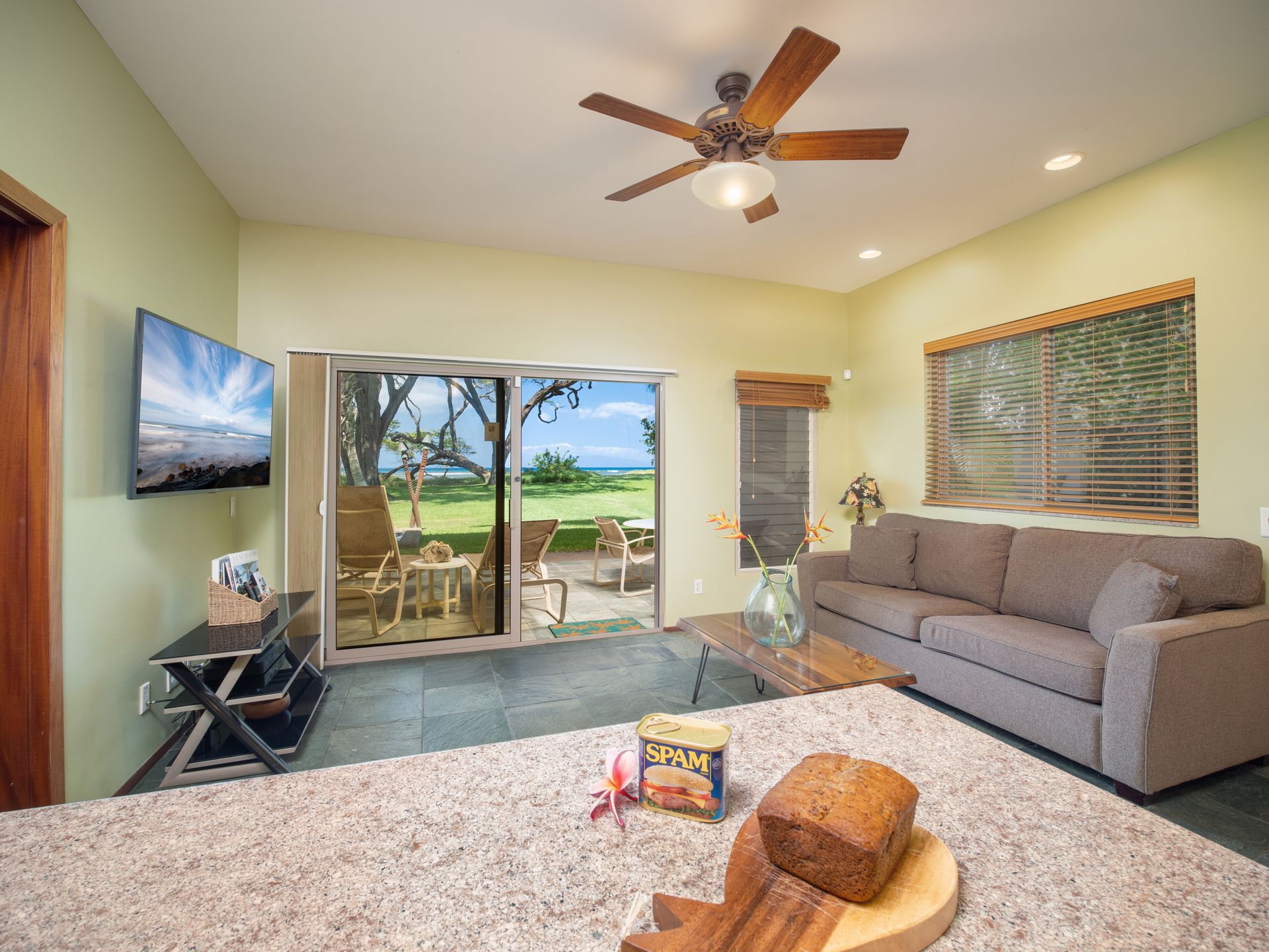 Luxury Beachfront Inn | Aloha Aku Inn & Suites | Maui, HI
