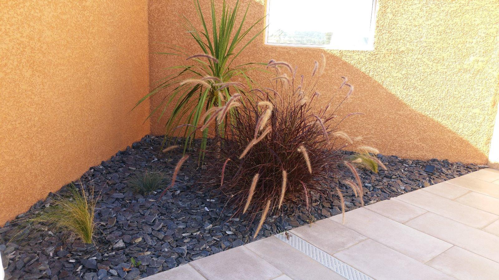 après : graminée et ardoise