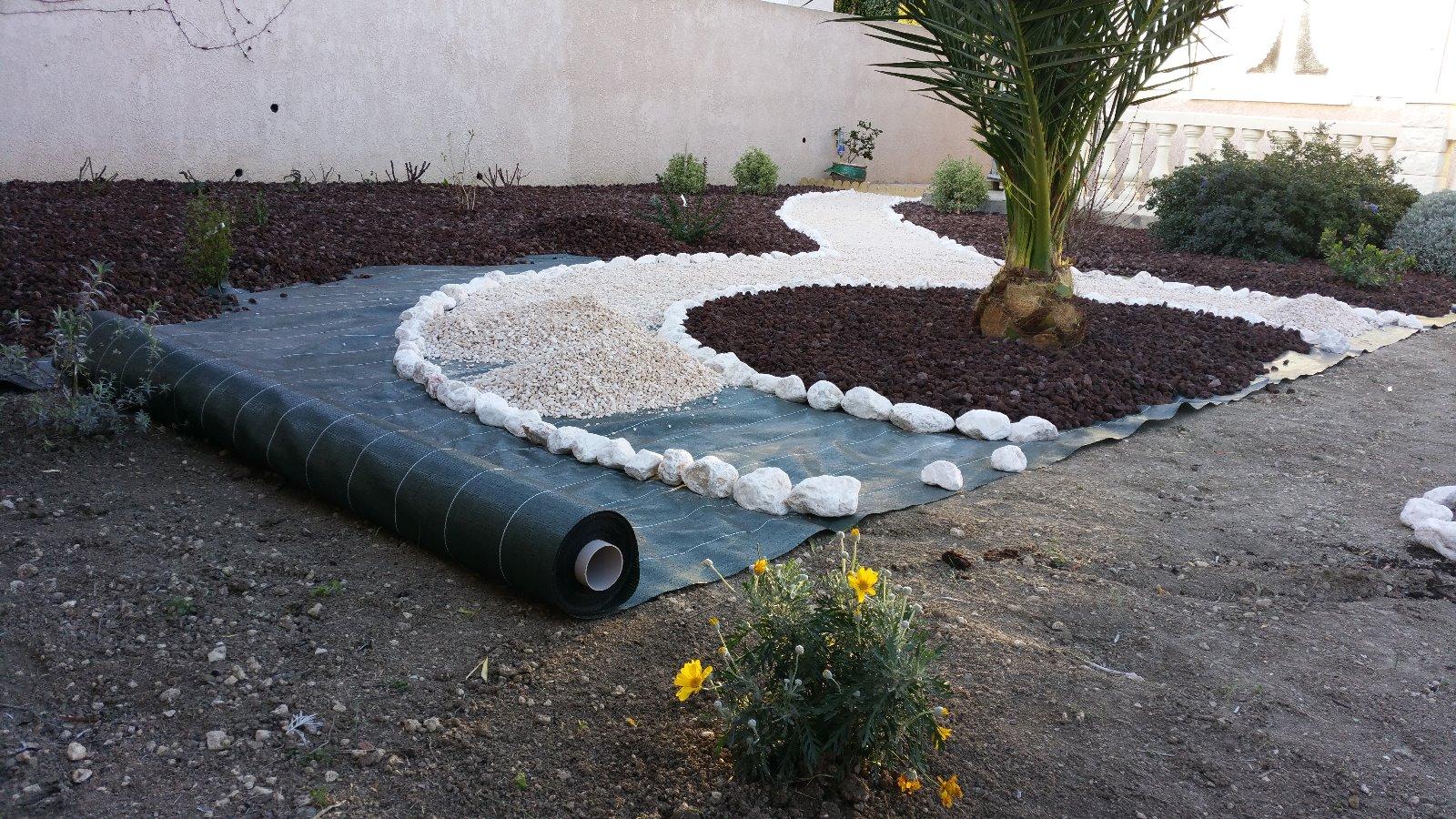 toile horsol-pouzzolane-gravier et galet blanc