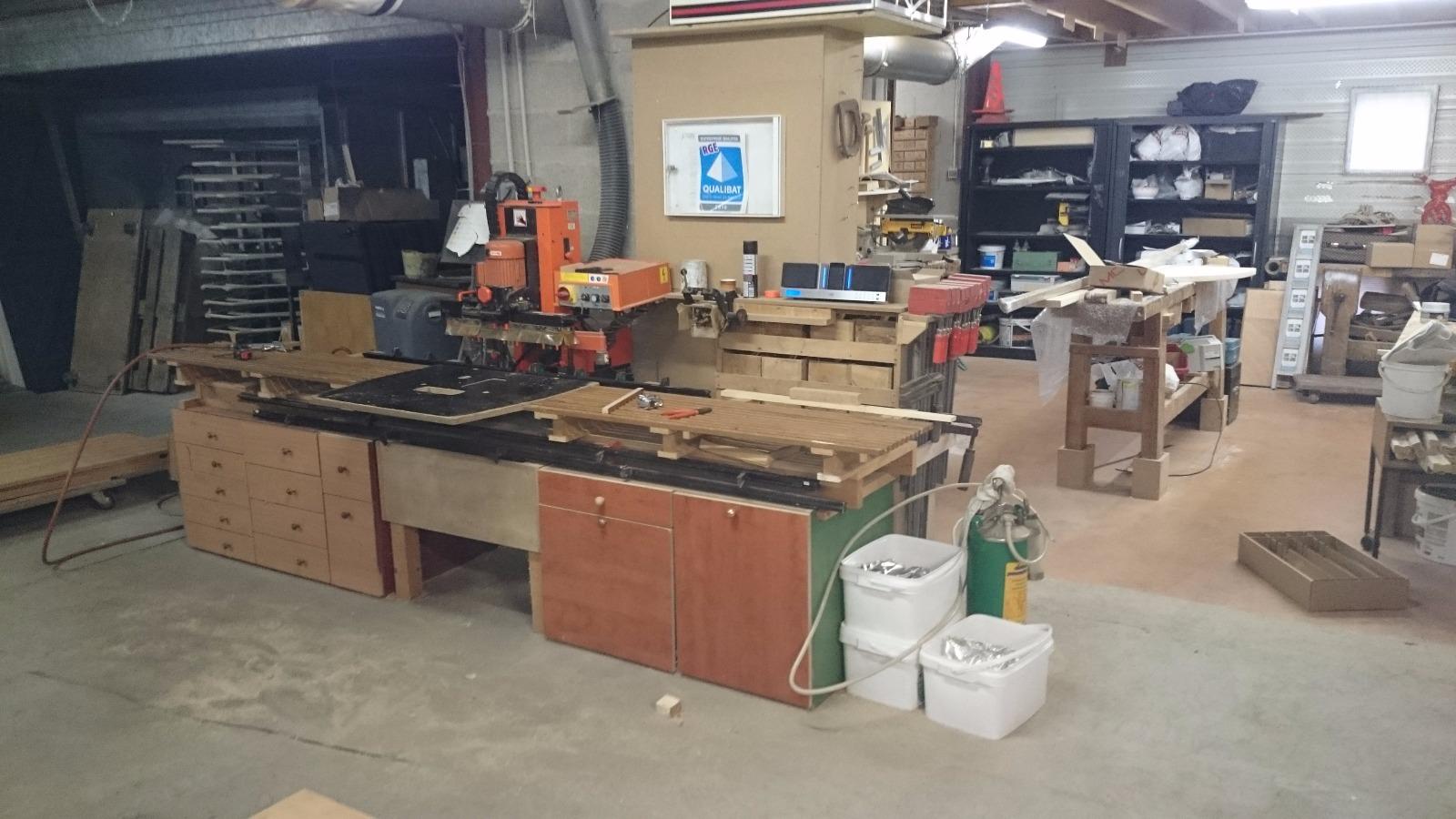 Atelier d'assemblage de menuiserie