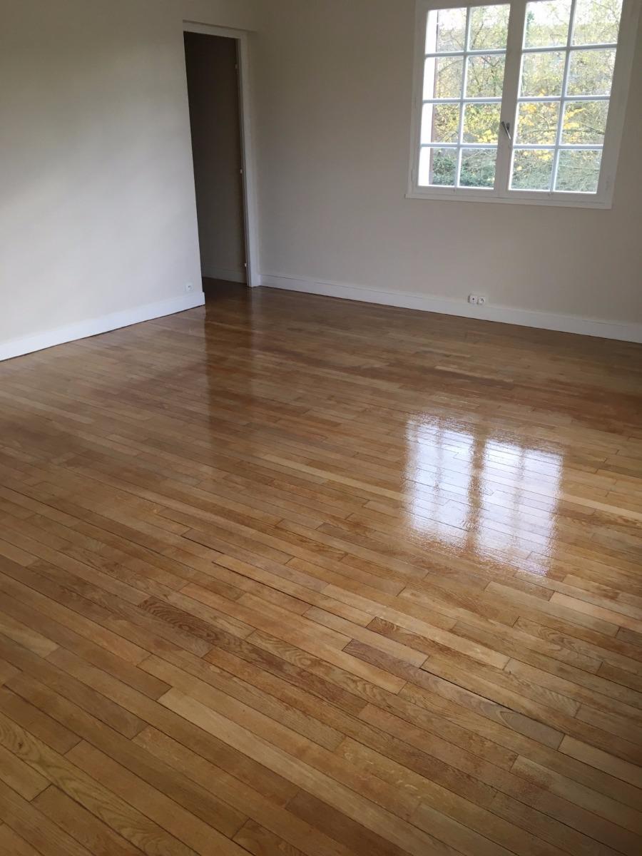 Vitrification parquet à l'anglaise Le Mesnil St Denis (78)