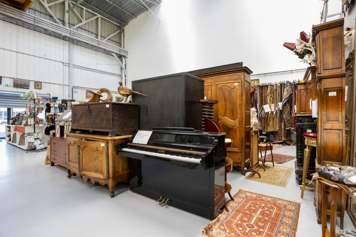 La Caverne des Particuliers