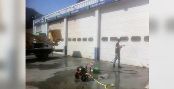 Absolunet 74 pour le nettoyage de vitres et façades toute hauteur