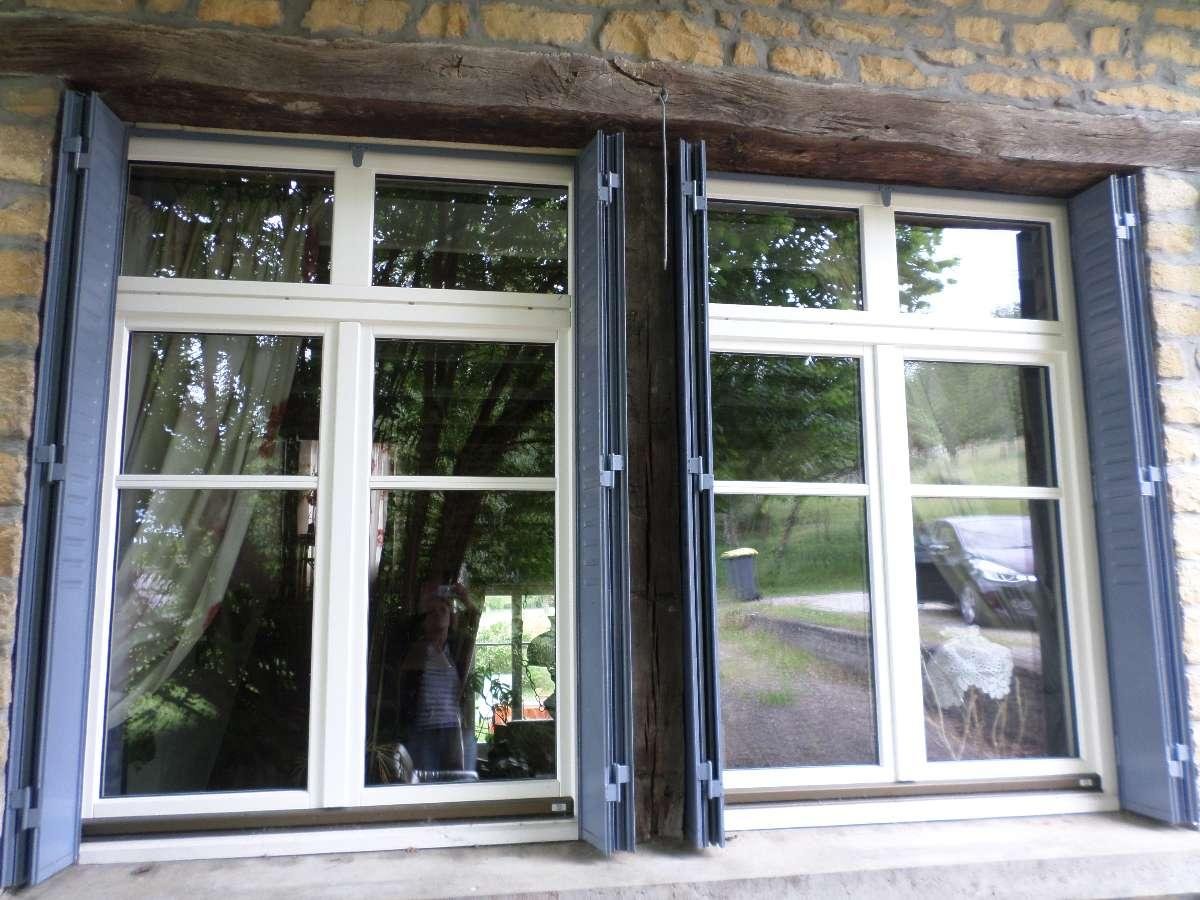 POSE DE FENETRES EN  BOIS A MARCHAUX