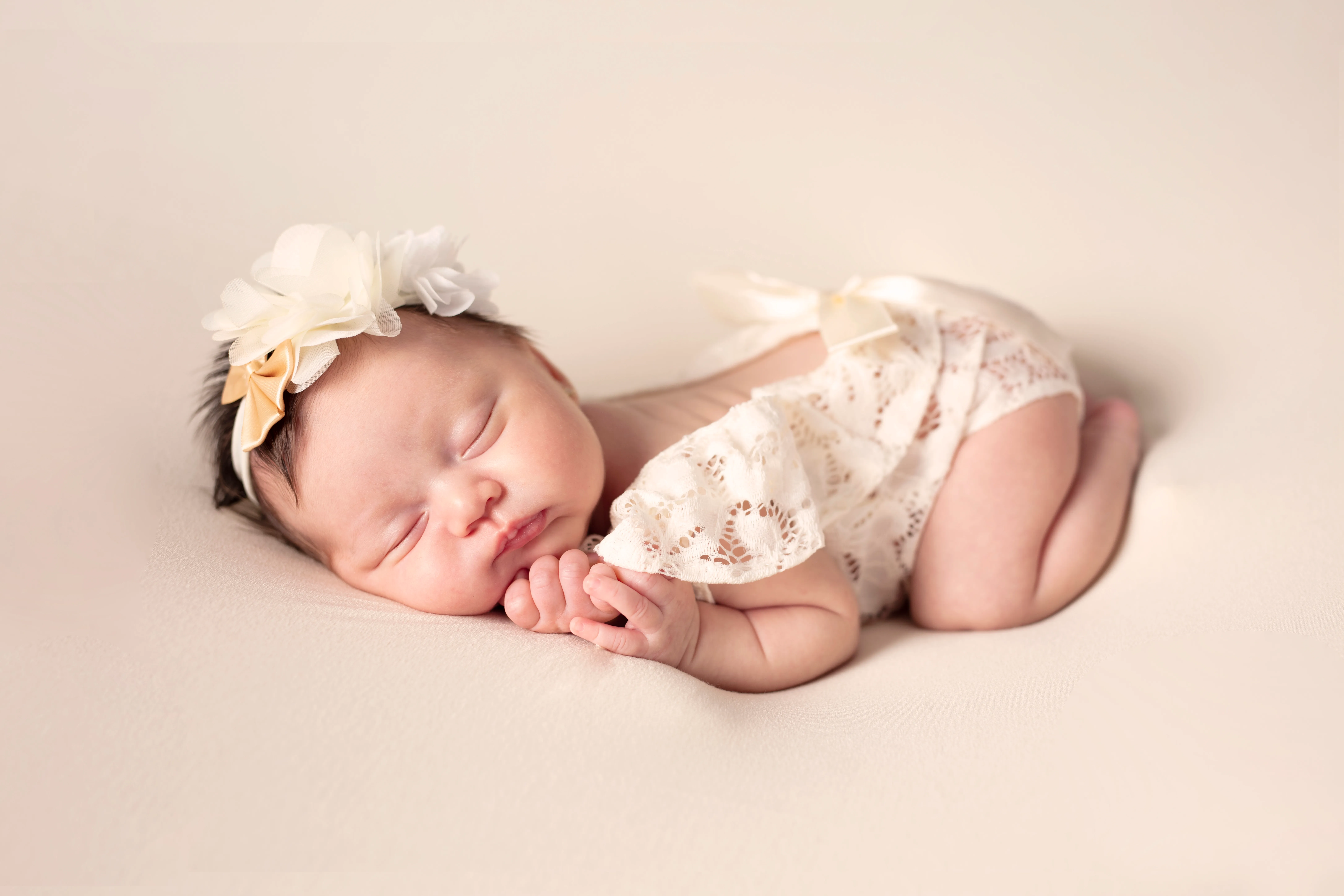 Sesiones de fotografía de newborn o recién nacido en Santander - Estudio Gema Retortillo