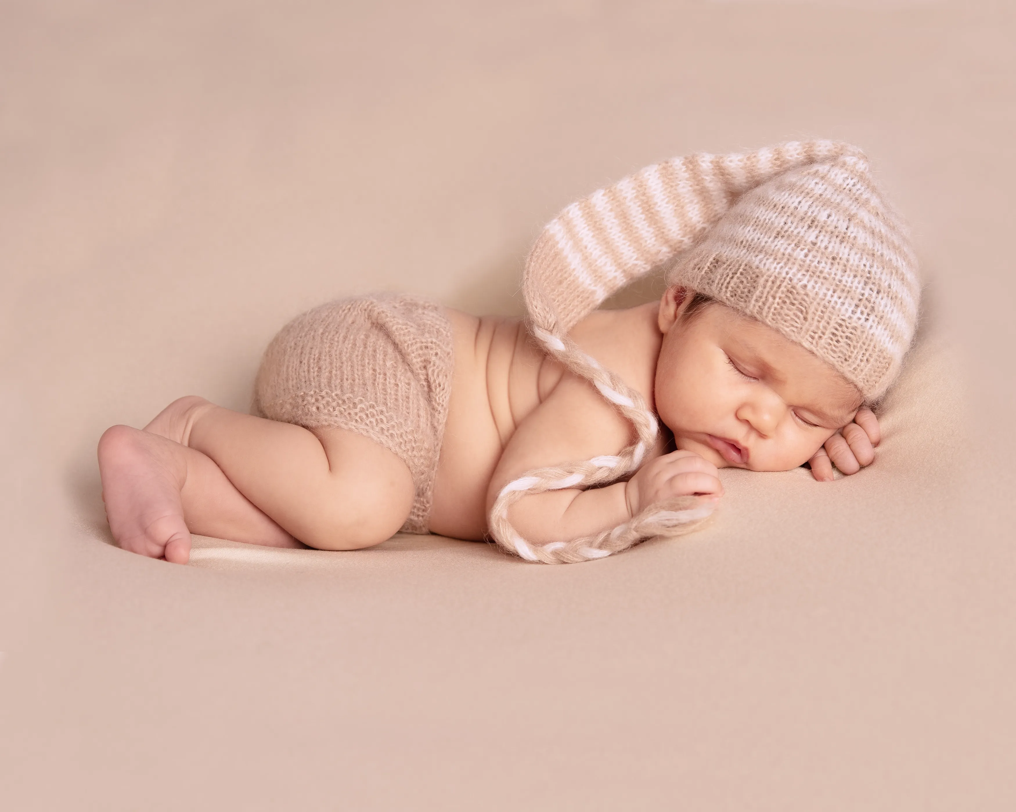 Sesiones de fotografía de newborn o recién nacido en Santander - Estudio Gema Retortillo