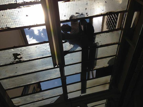 Remplacement de verre sur verrière.]