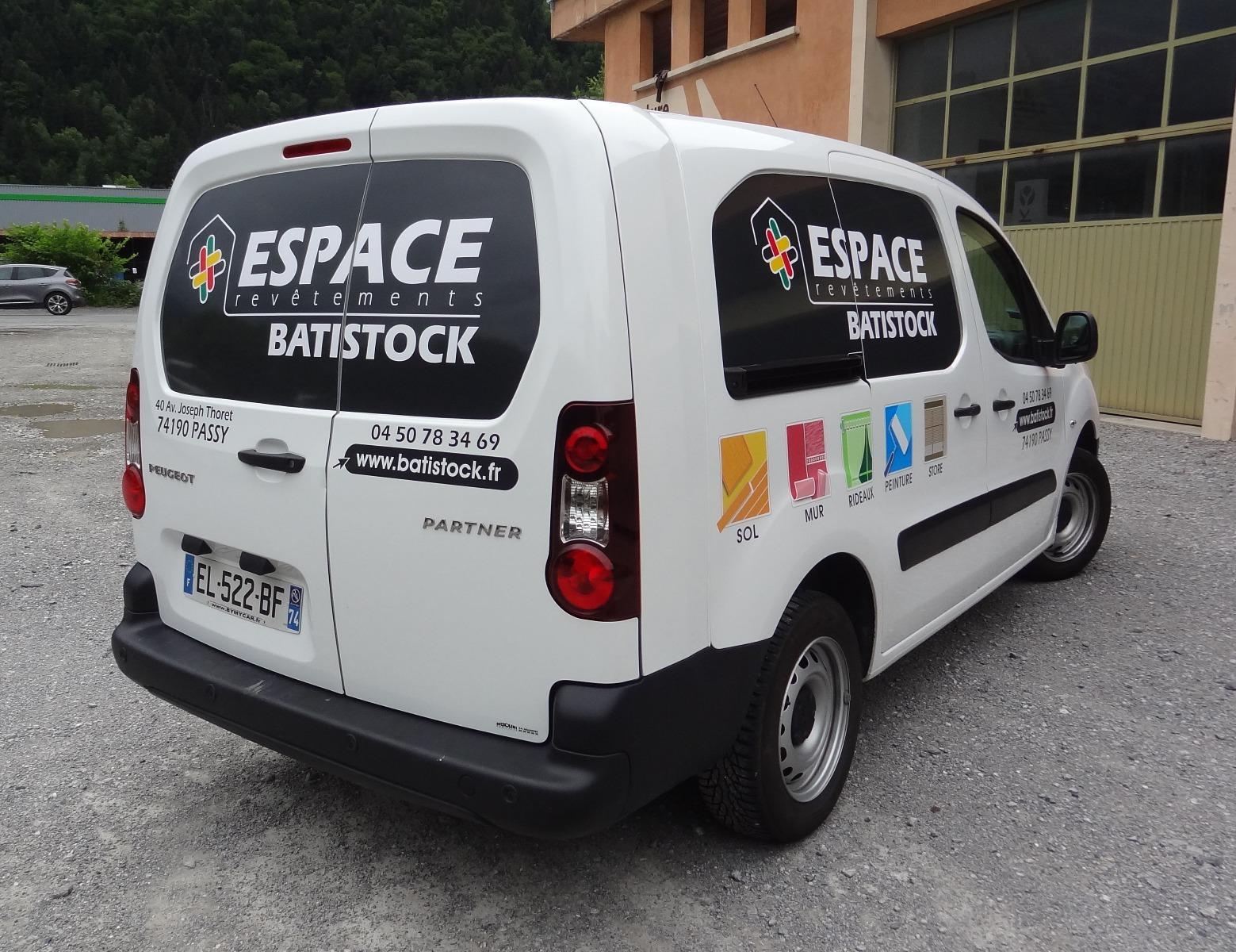 Logo flocage véhicule