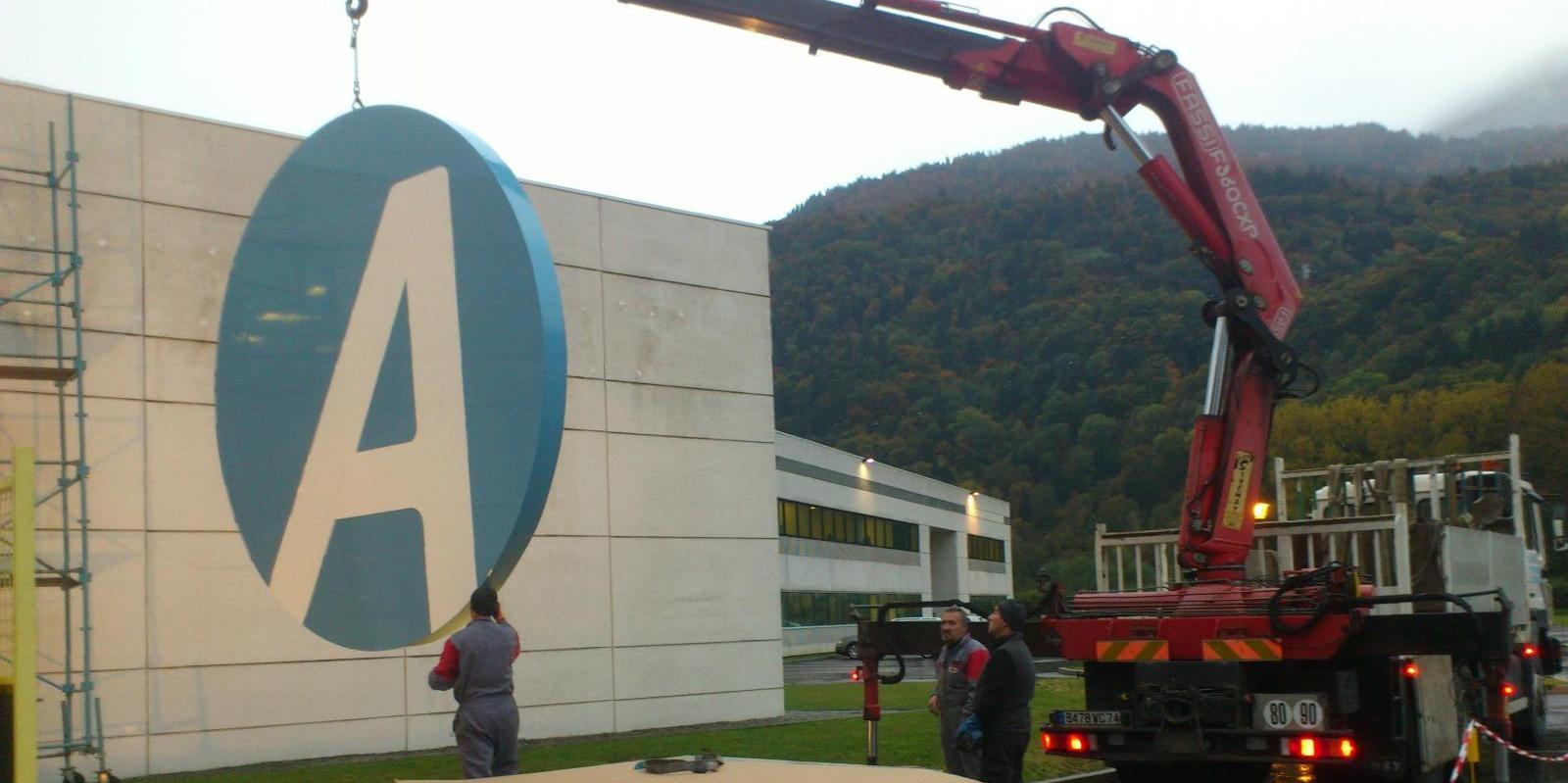 Pose Logo diam 4M aluminium