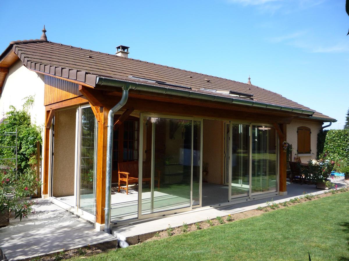 Fermeture d'une terrasse par baies vitrées en aluminium