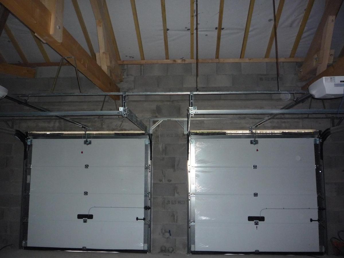 Pose de portes de garage motorisées