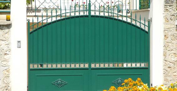 Portail en acier - Villa ou maison individuelle