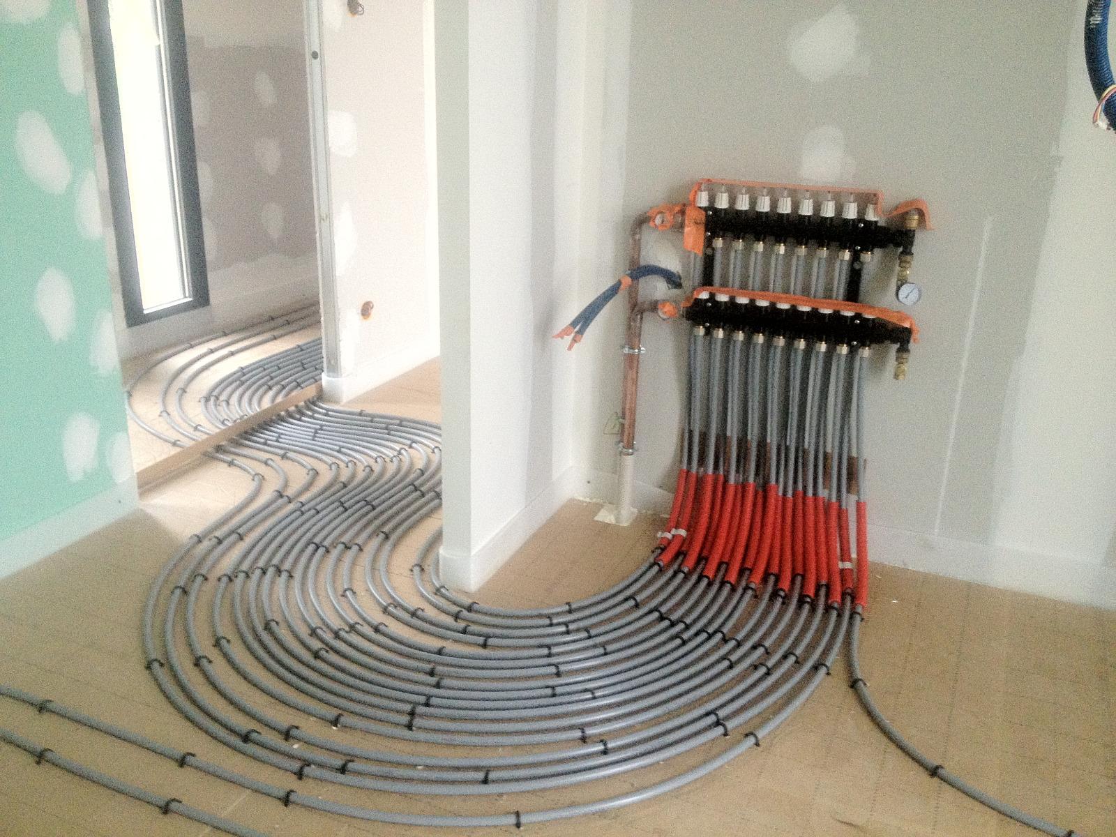 Installation d'un plancher chauffant - nourrice