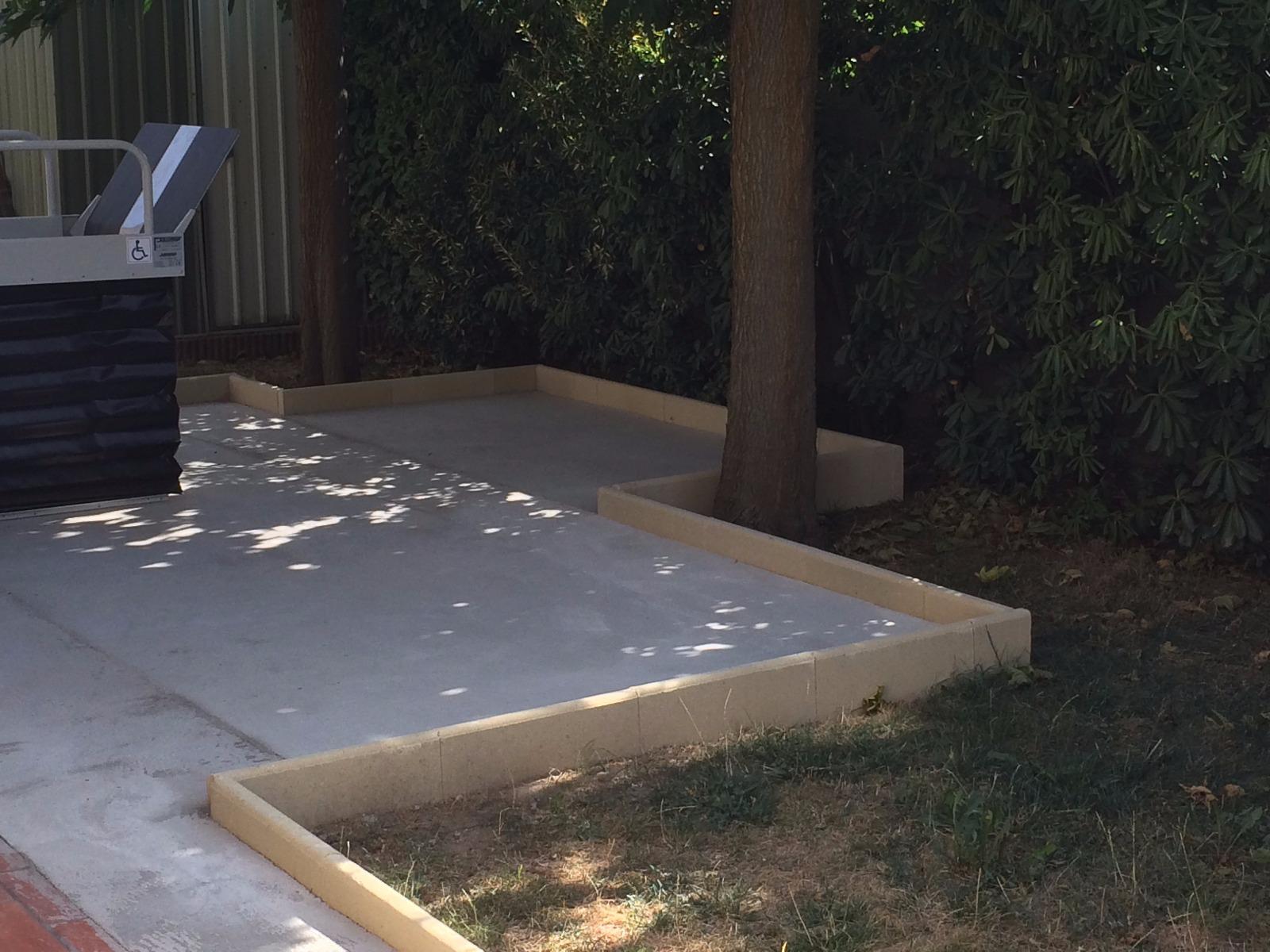 Elargissement d'un accés pour charriot élévateur